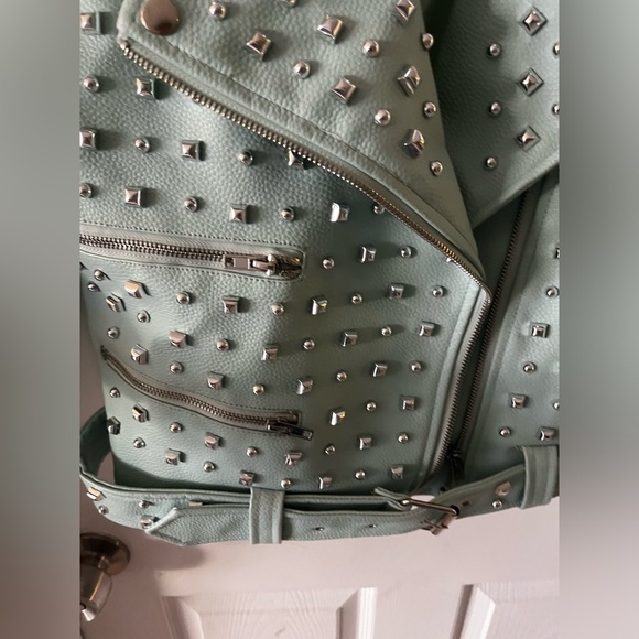 Jacket - Picture 6 of 9